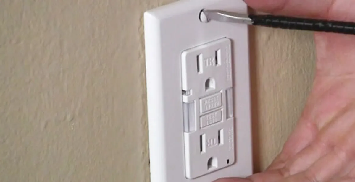 gfc outlets service securing and mounting ground fault circuit interrupter outlet by certified electricians in Orlando, FL